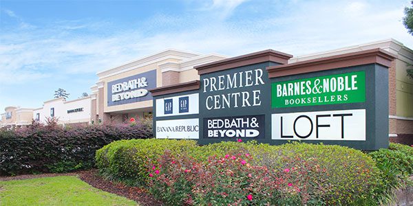 New Tenants Coming To Premier Centre In Mandeville Stirling